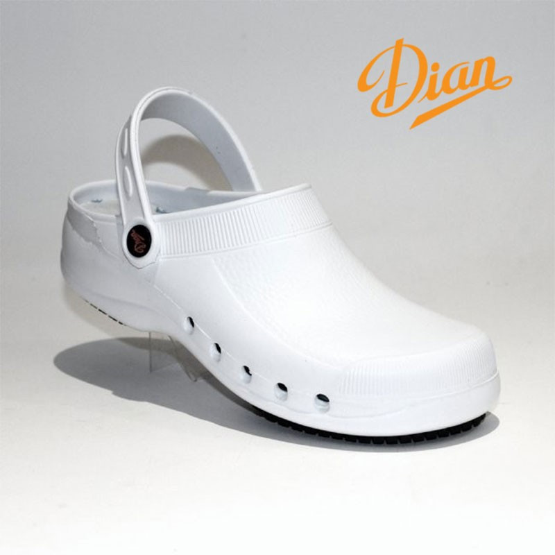 https://www.lisavet.fr/14226-large_default/chaussure-hopital-antiderapante-noir-ou-blanc.jpg